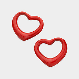 Heart outline stud earrings