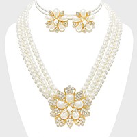 PEARL BLOOM 3-ROW NECKLACE