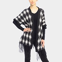 DIAMOND PATTERN FRINGE TRIM PONCHO SHAWL