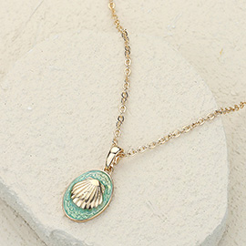 Shell Colored Metal Pendant Necklace