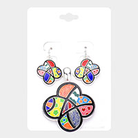 Patterned Enamel Quatrefoil Pendant Set