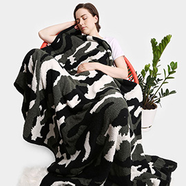 Camouflage Patterned Throw Blanket