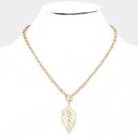 Cut Out Metal Leaf Pendant Toggle Necklace