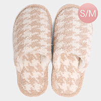 Houndstooth Check Print Soft Home Indoor Floor Slippers