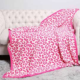 Leopard Patterned Reversible Throw Blanket