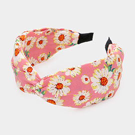 Flower Patterned Twisted Headband