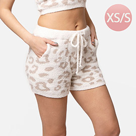 Leopard Patterned Side Pockets String Shorts