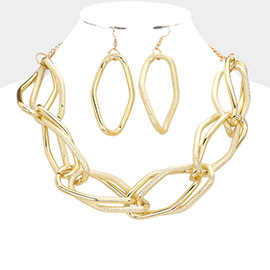 Wavy Open Metal Link Necklace