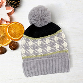 Houndstooth Patterned Pom Pom Beanie Hat