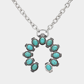 Bohemian Western Oval Turquoise Stone Cluster Embellished Horseshoe Pendant Necklace