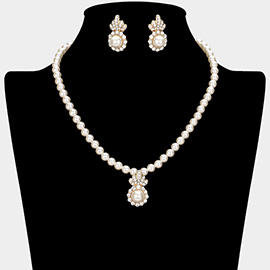 Pearl Embellished Necklace