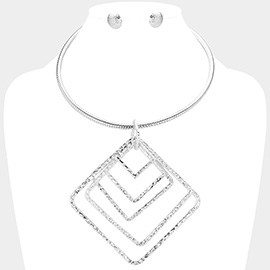 Textured Metal Layered Open Rhombus Pendant Statement Necklace