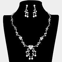 Floral Pearl Crystal Rhinestone Necklace