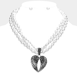 Metal Wings Pendant Pearl Necklace
