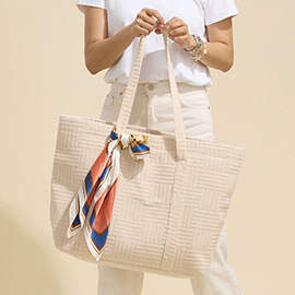 Grid Pattern Everyday Tote Bag