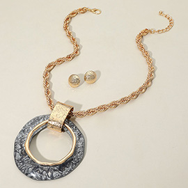 Resin Abstract Ring Pendant Rope Chain Statement Necklace