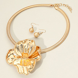 Brushed Metal Flower Pendant Statement Necklace