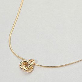 Metal Interlocking Knot Pendant Necklace