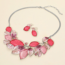 Epoxy Leaf Vine Necklace