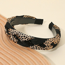 Faceted Beads Accent Leopard Pattern Braided Headband