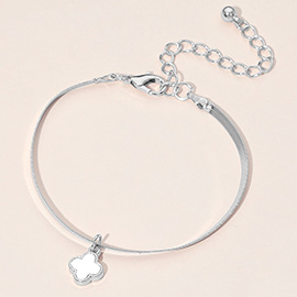 Silver Dipped Quatrefoil Charm Herringbone Chain Bracelet